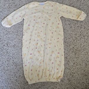 👶Carter's Baby 0-3 Mth 11lbs Baby Girl Outfit Yellow w/ Flowers and Butterflies